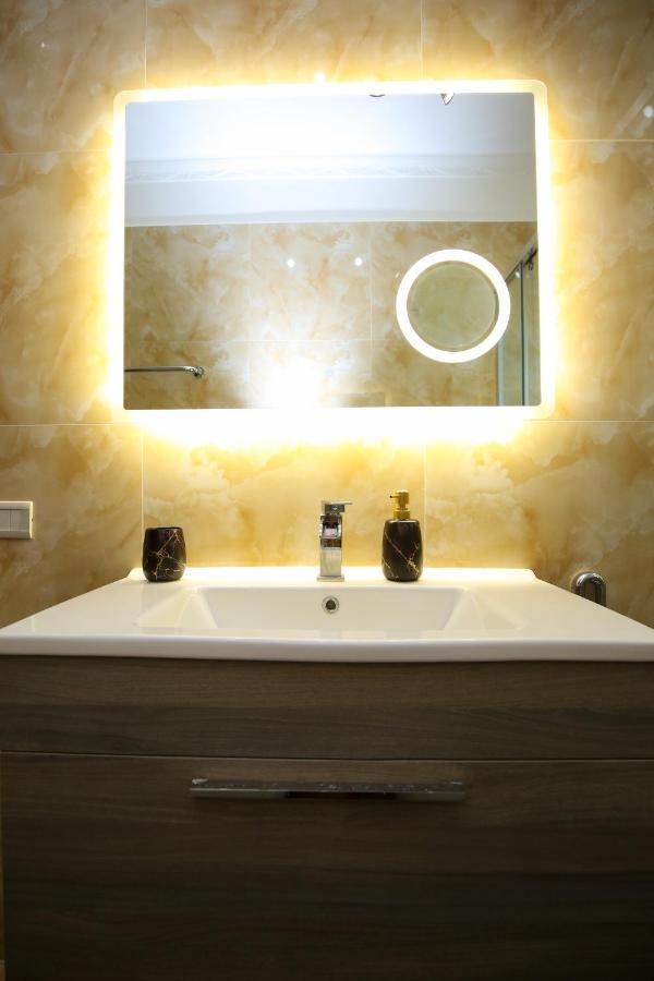 Tafa Deluxe Apartment Vlorë 外观 照片